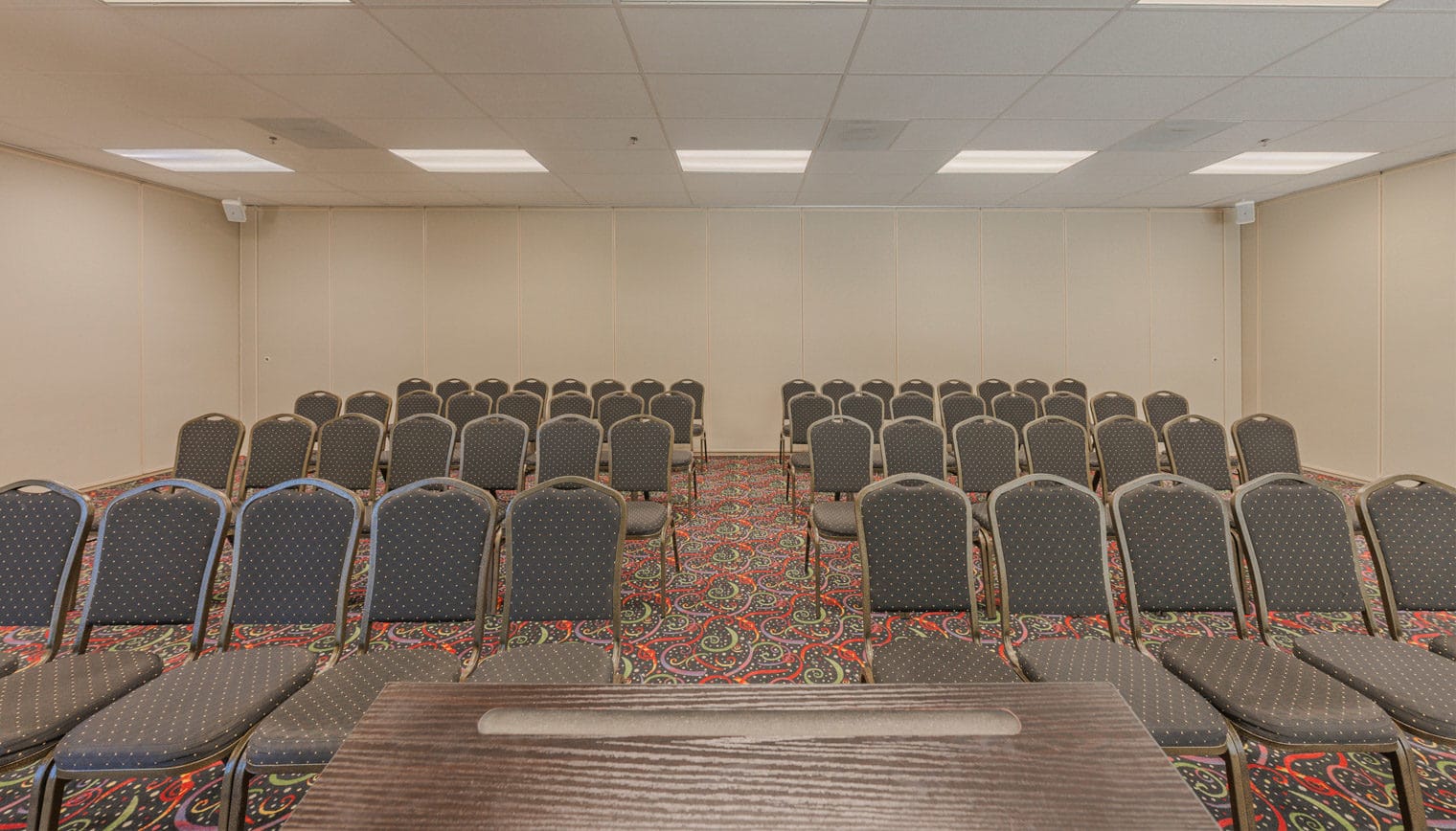 Denali meeting space facing rows of seats.